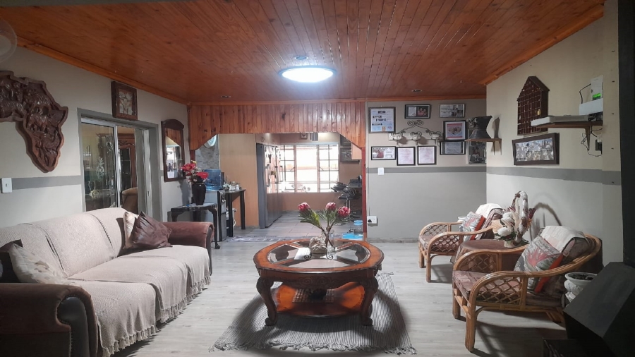 4 Bedroom Property for Sale in Vaalpark Free State